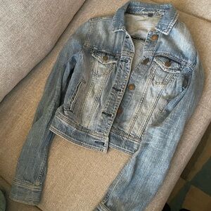 American Eagle Outfitters Light Blue Jean Jacket